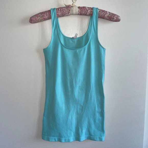 πHPπ Bundle of 5 Babaton Bowie Tanks - Picture 4 of 10